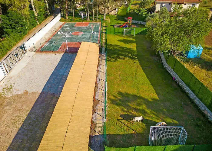 Alados ベッド・アンド・ブレックファスト 2*