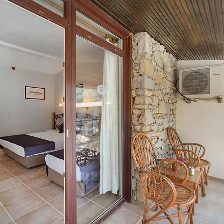 Alados Bed and Breakfast Turgutkoy