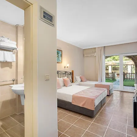 Alados Bed and Breakfast Turgutkoy